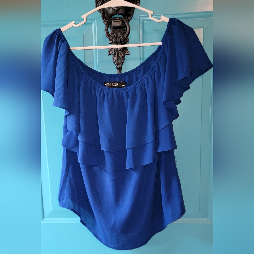 7th Avenue Design Studio New York & Company Women's Top